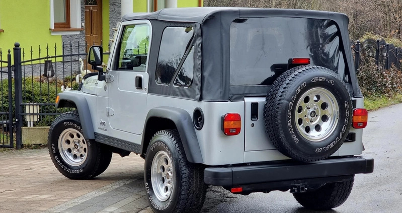 Jeep Wrangler cena 72600 przebieg: 223000, rok produkcji 2004 z Dynów małe 742